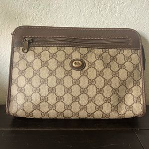 Gucci vintage logo GG accessory line clutch